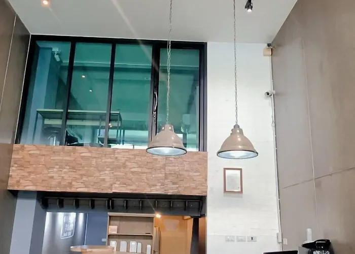 Bm Loft On Nut & Massage Hostel *