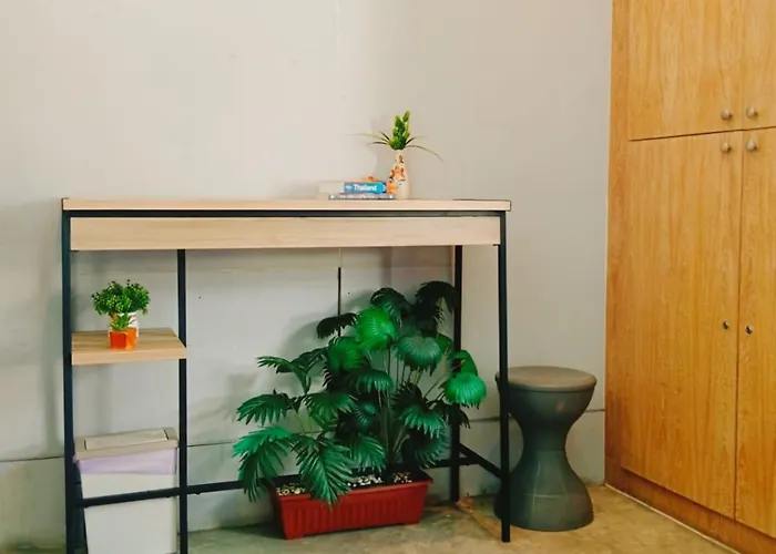 Bm Loft On Nut & Massage